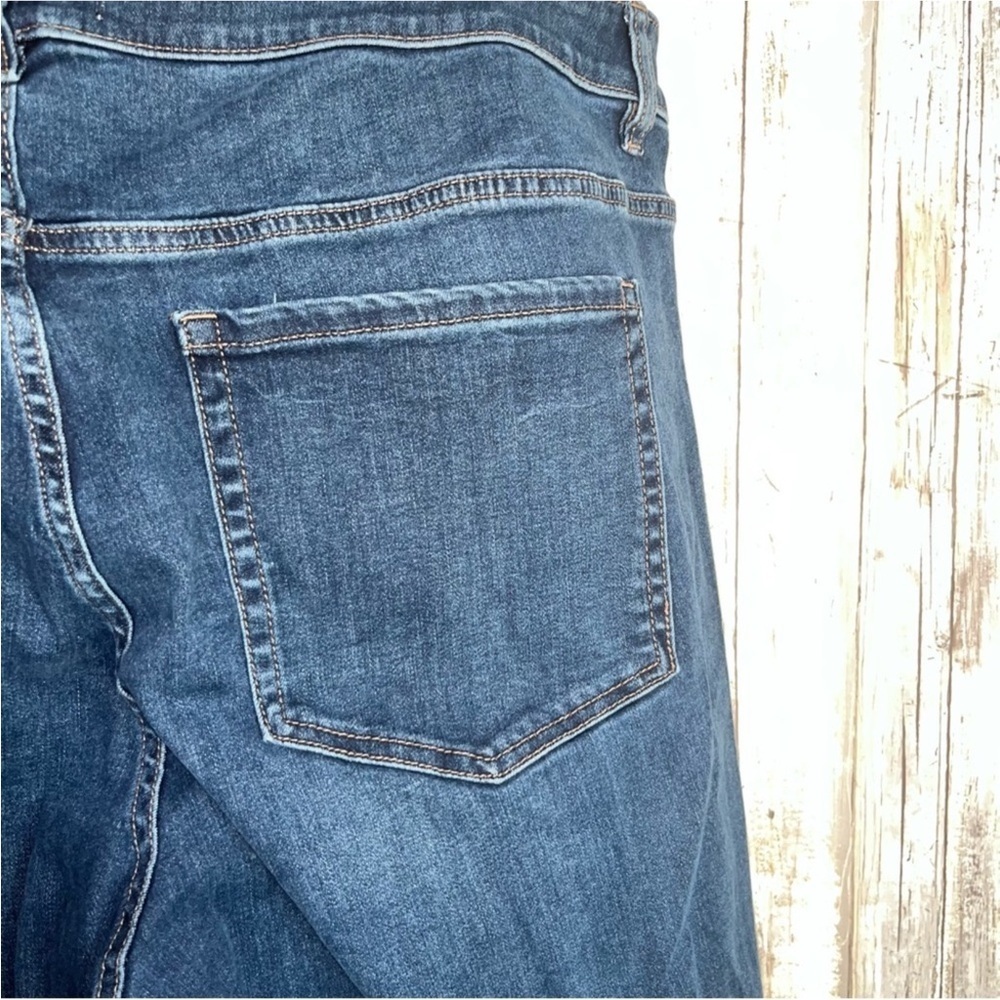 Lane Bryant Mid Rise Signature Boot Magic Waistband Jeans - Picture 7 of 9